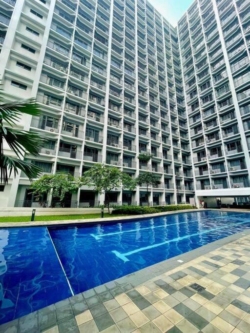 Fully Equipped 1Br Condo At Shore2 Near To Moa Manila Eksteriør billede