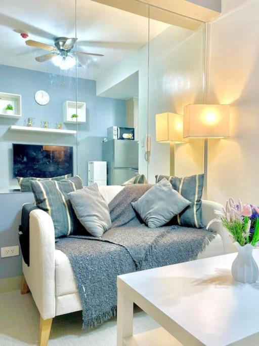 Fully Equipped 1Br Condo At Shore2 Near To Moa Manila Eksteriør billede