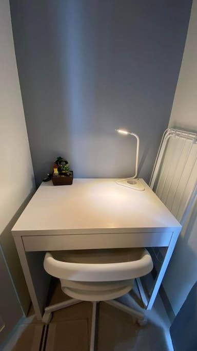 Fully Equipped 1Br Condo At Shore2 Near To Moa Manila Eksteriør billede