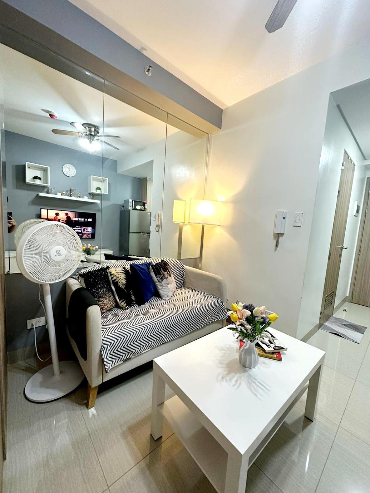 Fully Equipped 1Br Condo At Shore2 Near To Moa Manila Eksteriør billede