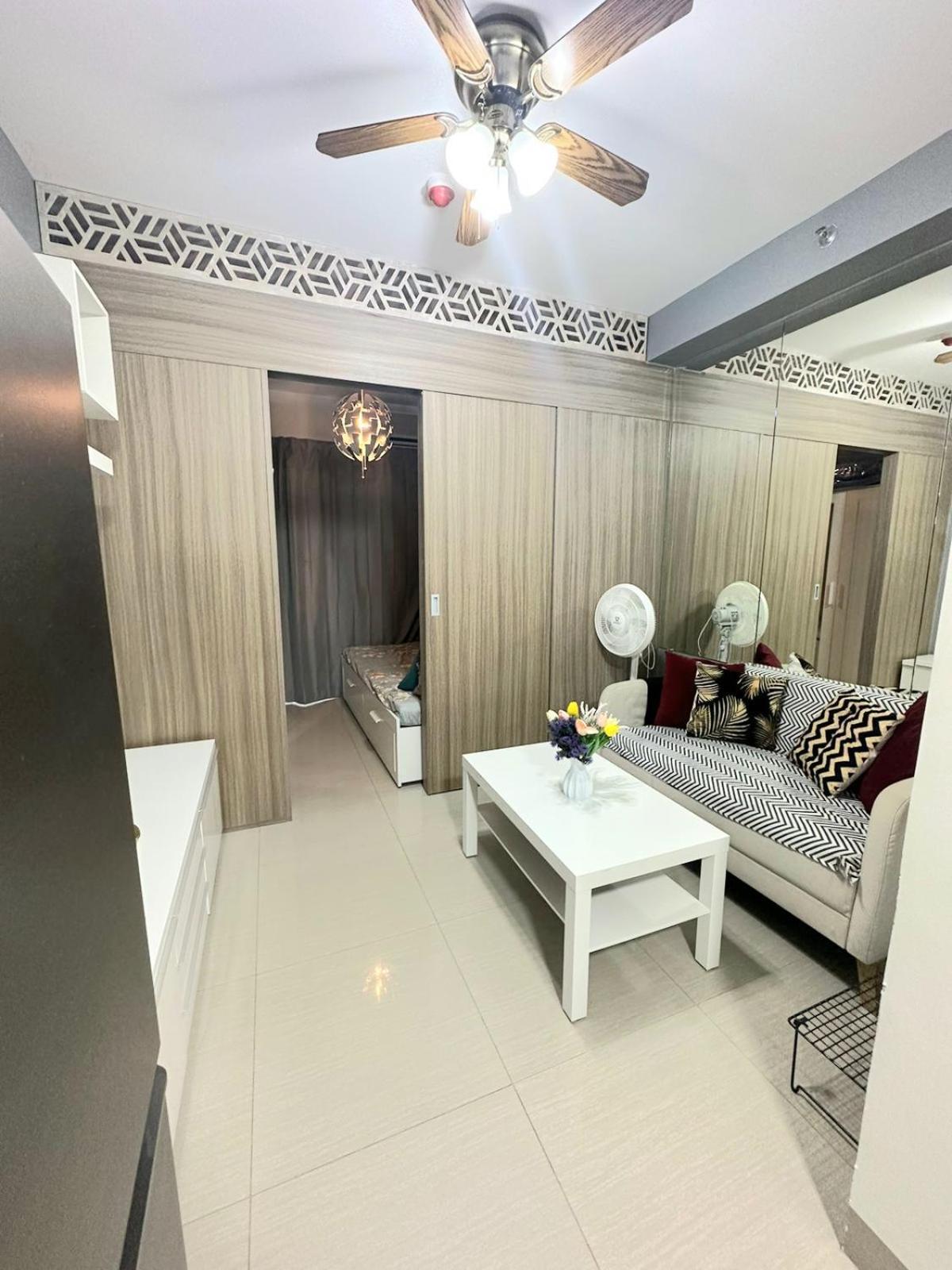 Fully Equipped 1Br Condo At Shore2 Near To Moa Manila Eksteriør billede